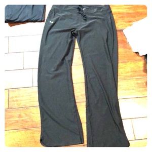 UA workout pants
